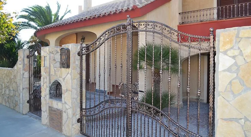 Appartamenti Famiglia Pinna - Villa Gioiosa - Cabras 0*,