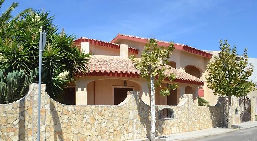 Appartamenti Famiglia Pinna - Villa Gioiosa - Cabras 0*,  Italy