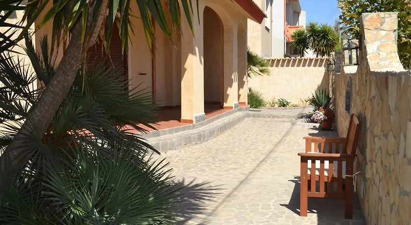 Appartamenti Famiglia Pinna - Villa Gioiosa - Cabras 0*,
