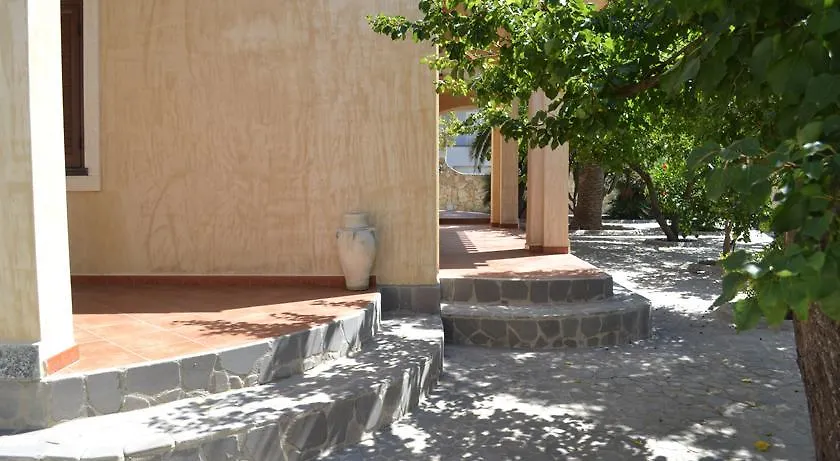 Appartamenti Famiglia Pinna - Villa Gioiosa - Cabras 0*,